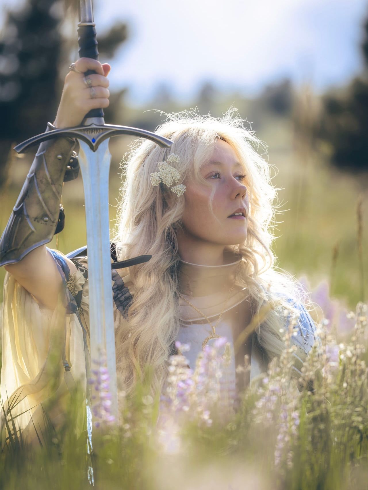 Shersten the Golden Cosplay - Aurelia